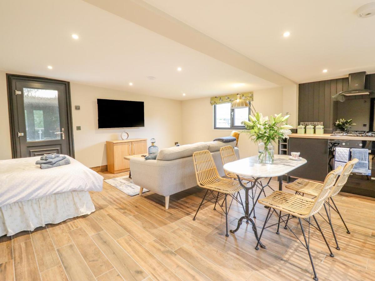 The Cabin At Evelyns Retreat Corwen Buitenkant foto
