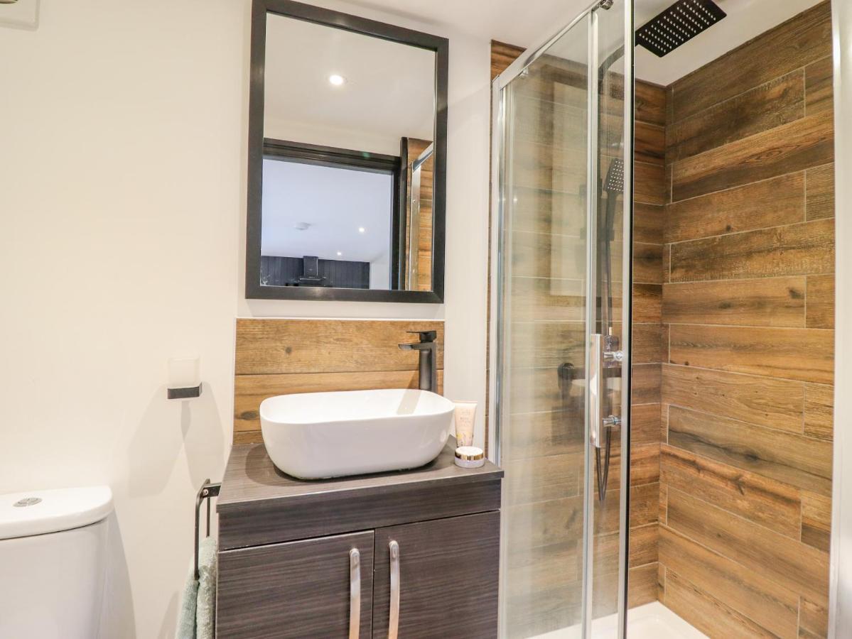 The Cabin At Evelyns Retreat Corwen Buitenkant foto